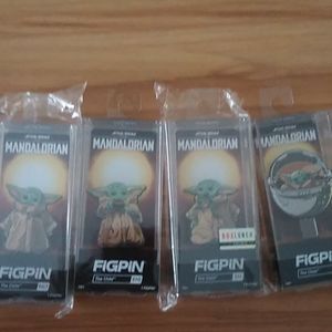 Figpin Mandalorian The Child set of 4 pins